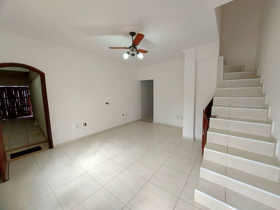 Sobrado - Aluguel - Vila Santo Antônio - Guarujá - SP