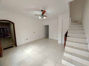 Sobrado para Aluguel